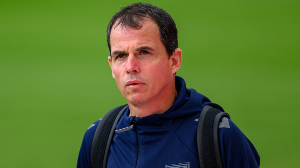Regis Le Bris staring on at Sunderland