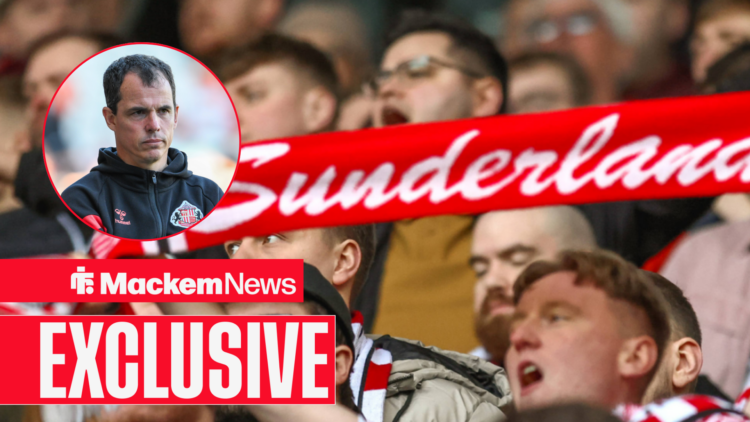 Sunderland supporters and Regis Le Bris looking angry.