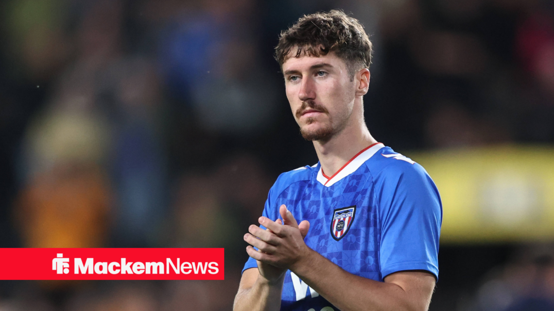 Sunderland star Trai Hume claps to supporters