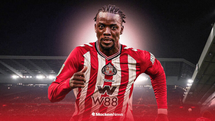 Bertrand Traore in Sunderland kit