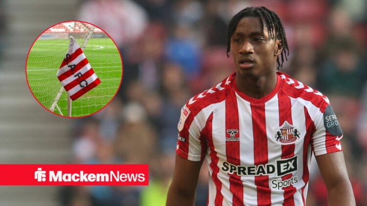 Romaine Mundle playing for Sunderland