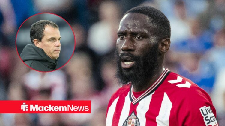 Arthur Masuaku playing for Sunderland with Regis Le Bris in frame