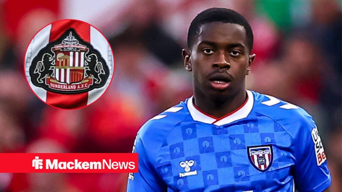 Noah Sadiki in Sunderland away kit
