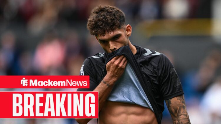 Sunderland ace Omar Alderete looking sad.