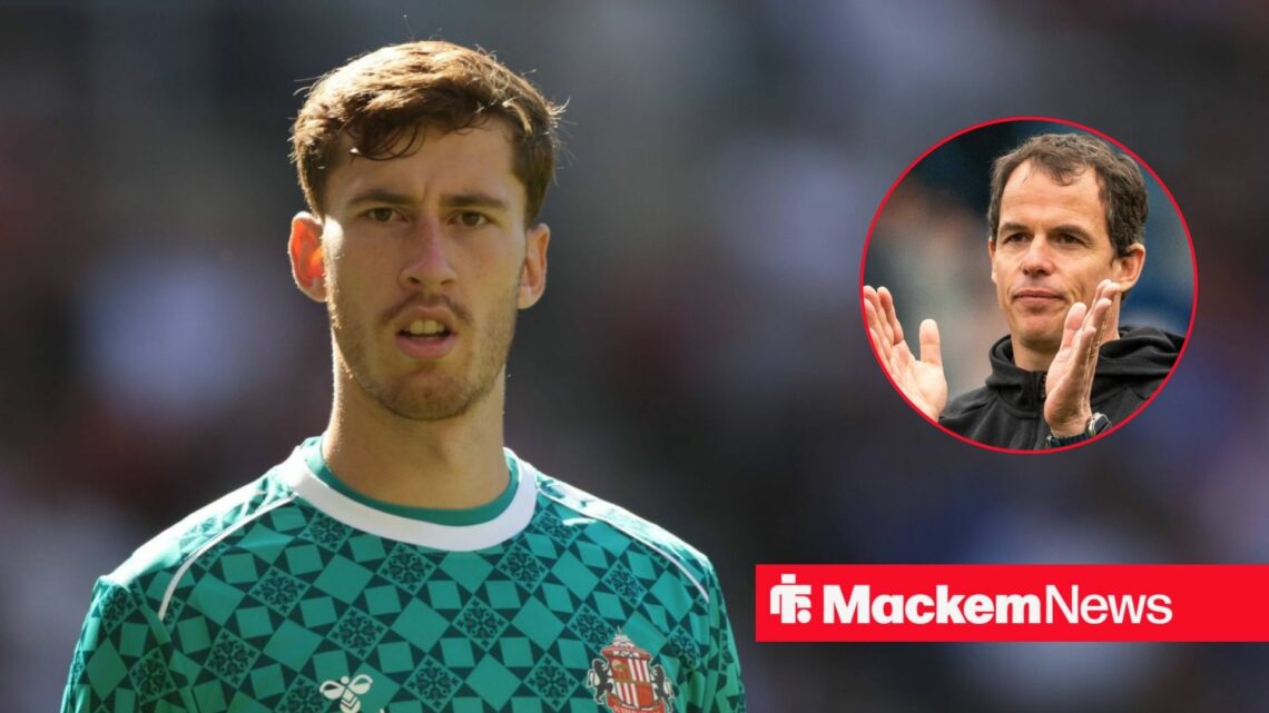 Sunderland goalkeeper Robin Roefs with Regis Le Bris claps inset