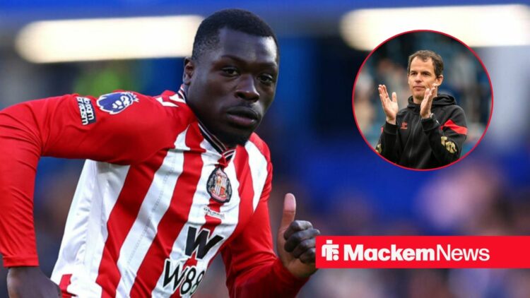 Brian Brobbey with Regis Le Bris in frame