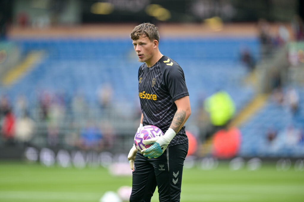 Anthony Patterson warms up for Sunderland