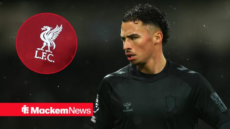 Chemsdine Talbi at Sunderland with Liverpool badge in frame