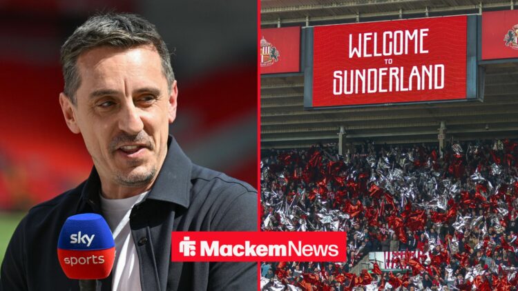 Gary Neville with Sunderland fans