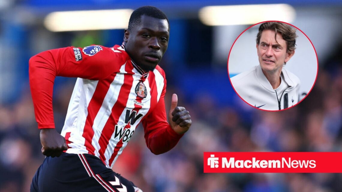 Brian Brobbey with Thomas Frank in frame