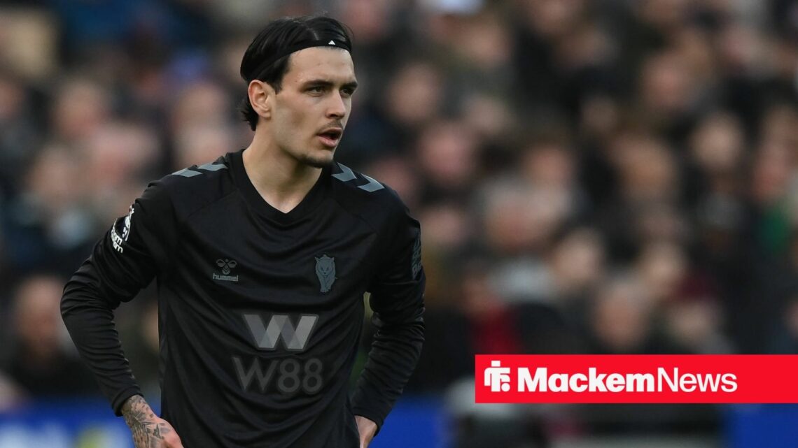 Enzo Le Fe playing for Sunderland against West Ham in Premier League