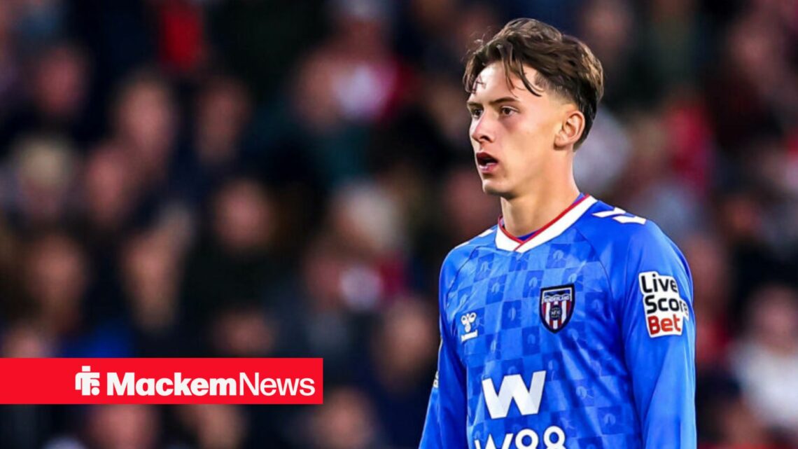 Chris Rigg playing for Sunderland vs Nottingham Forest