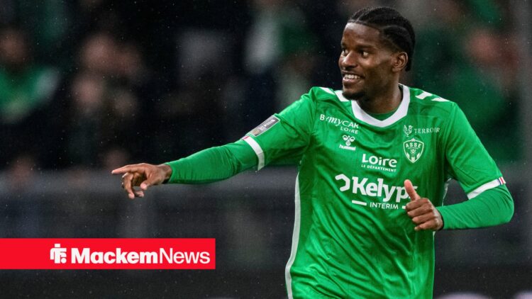 Pierre Ekwah of Saint-Etienne celebrates his goal during the France Ligue 1 McDonalds match between AS Saint-Etienne and Angers SCO at Stade Geoffr...