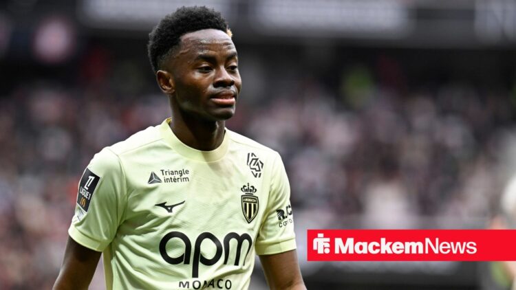 Simon Adingra playing for Monaco vs Nice