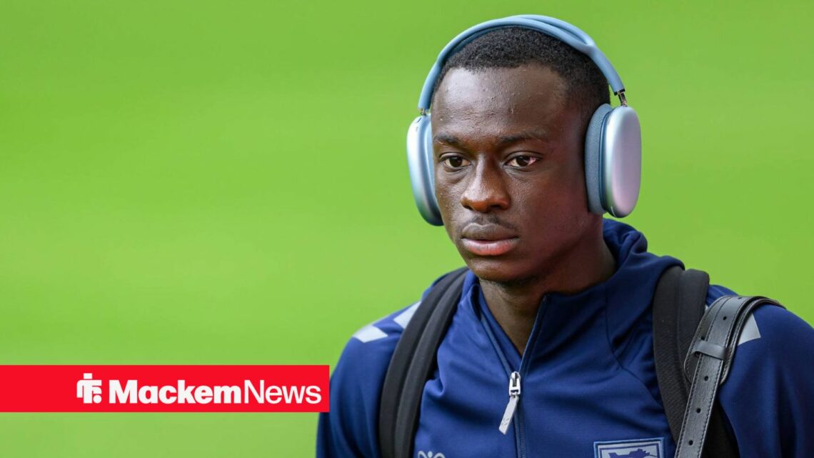 Habib Diarra in Sunderland training gear