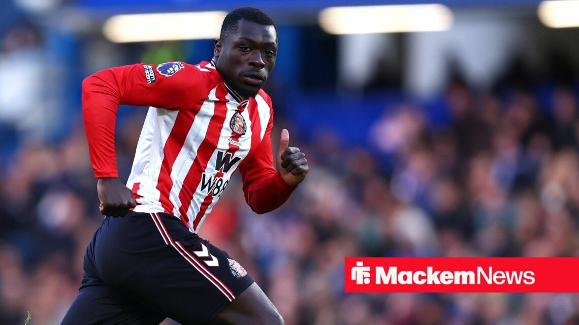 Brian Brobbey playing for Sunderland vs Chelsea