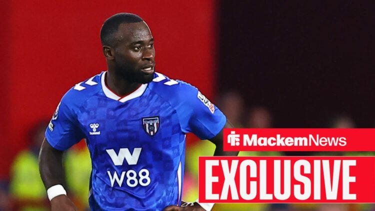 Lutsharel Geertruida in action for Sunderland