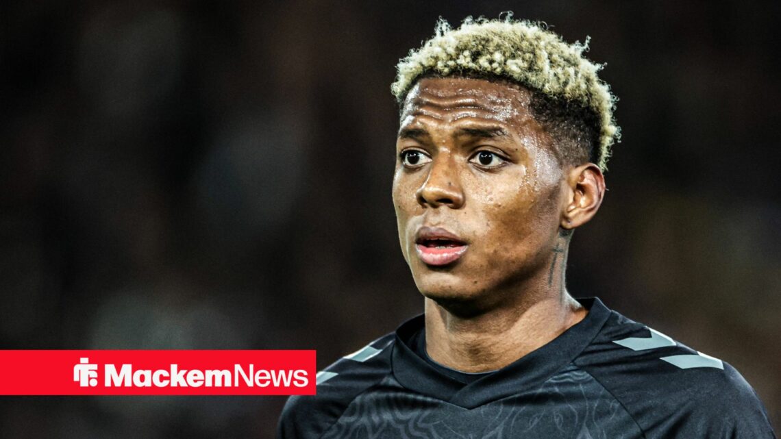 Nilson Angulo playing for Sunderland vs Leeds